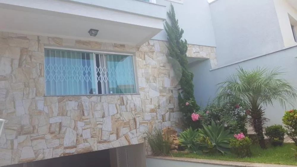 Sobrado à venda com 3 quartos, 305m² - Foto 3