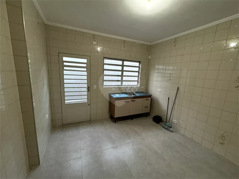 Casa à venda com 2 quartos, 91m² - Foto 1