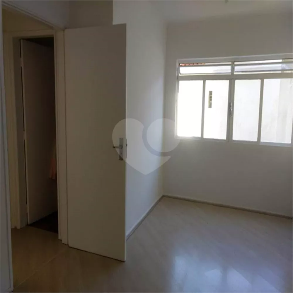 Apartamento à venda com 2 quartos, 60m² - Foto 2