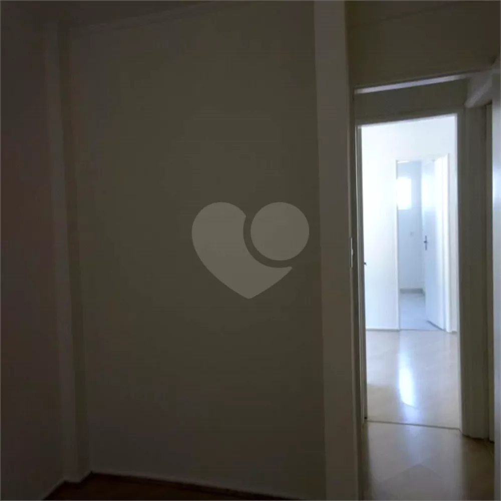 Apartamento à venda com 2 quartos, 60m² - Foto 4