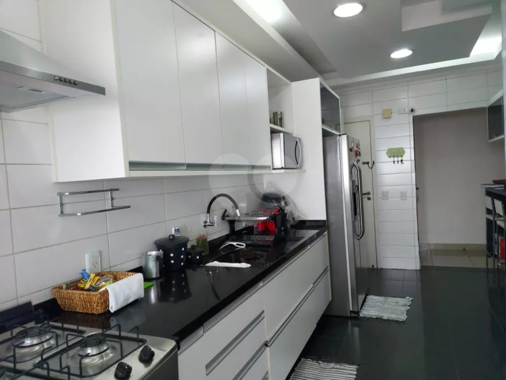 Apartamento à venda com 2 quartos, 90m² - Foto 4