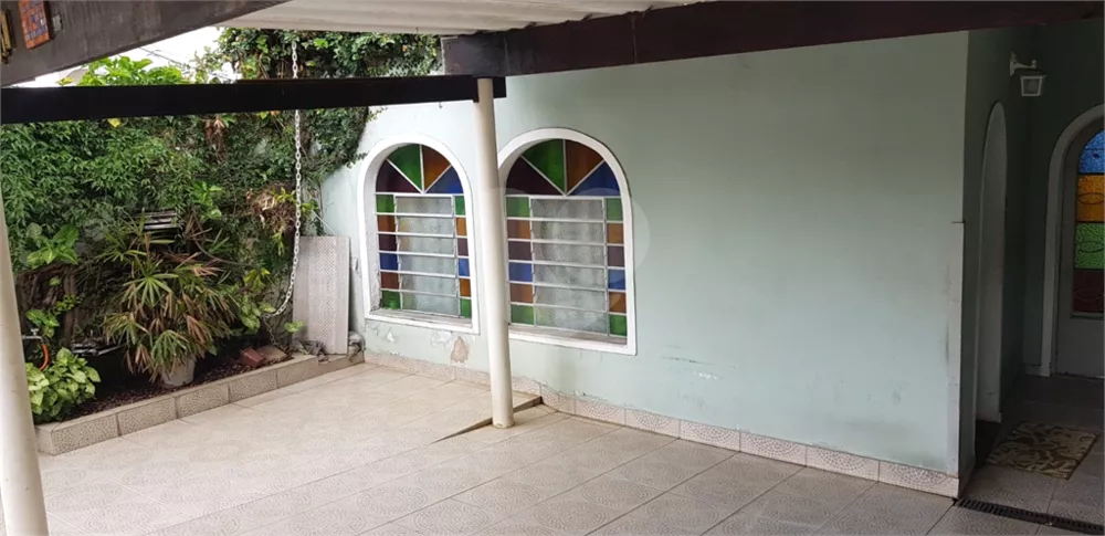 Sobrado à venda com 4 quartos, 140m² - Foto 1