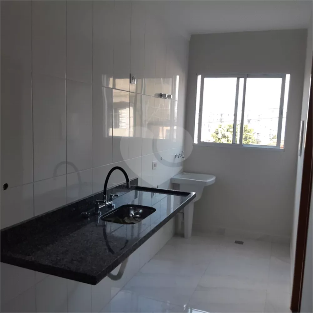 Apartamento à venda com 2 quartos, 40m² - Foto 2