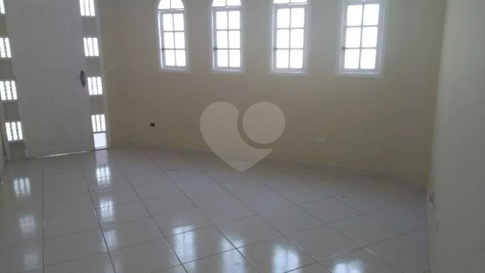 Casa de Condomínio à venda com 3 quartos, 227m² - Foto 3