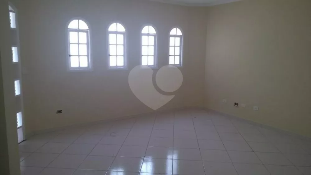 Casa de Condomínio à venda com 3 quartos, 227m² - Foto 4