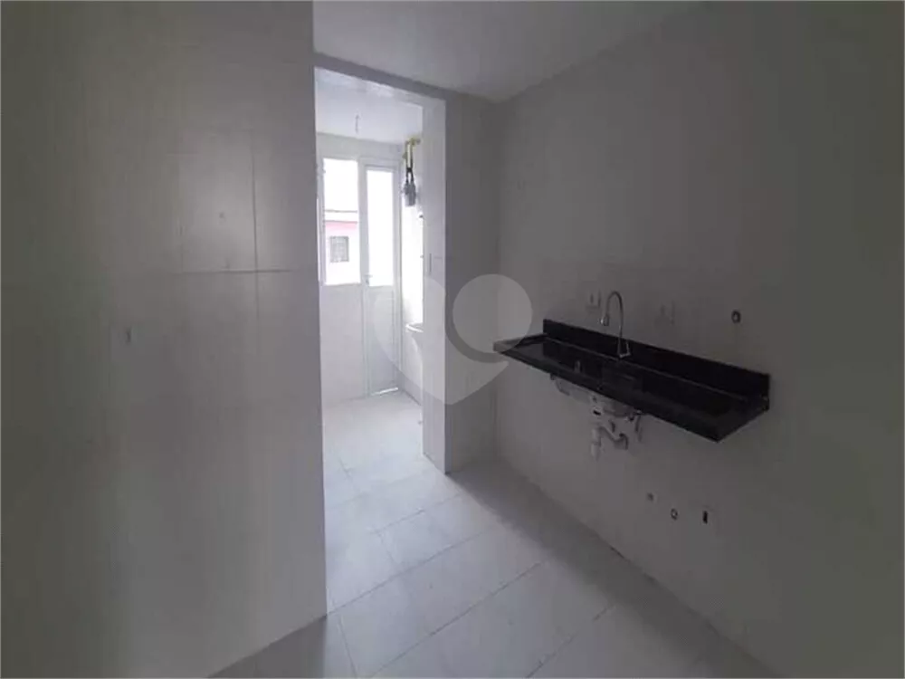 Apartamento à venda com 3 quartos, 150m² - Foto 2