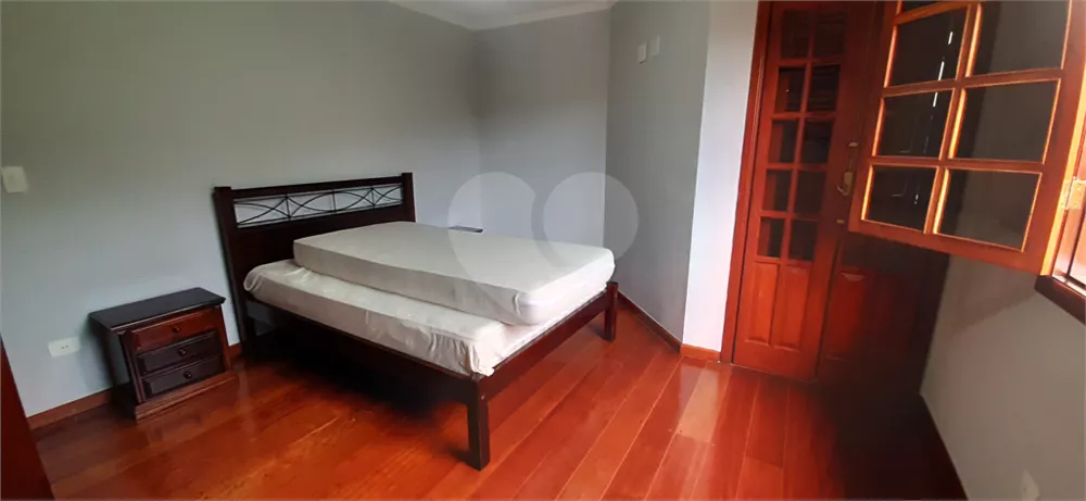 Sobrado à venda com 4 quartos, 330m² - Foto 4