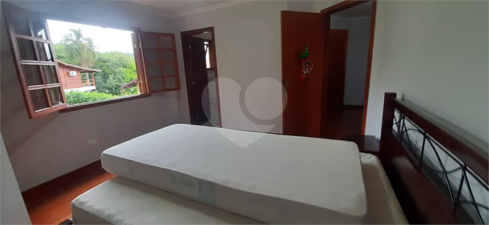 Sobrado à venda com 4 quartos, 330m² - Foto 3