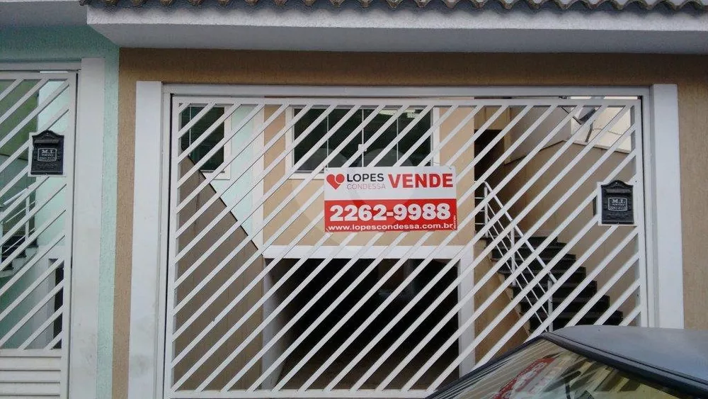 Casa à venda com 3 quartos, 200m² - Foto 1