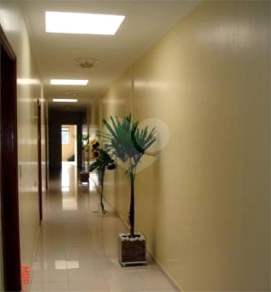 Prédio Inteiro à venda e aluguel, 900m² - Foto 3