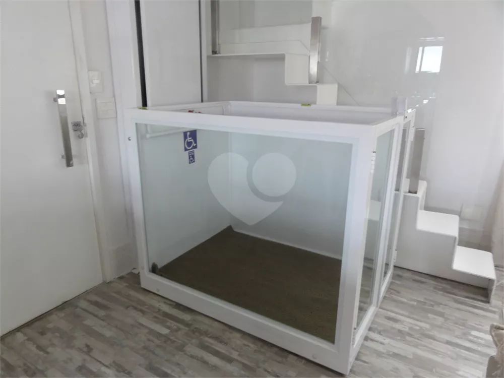 Apartamento à venda com 3 quartos, 200m² - Foto 5