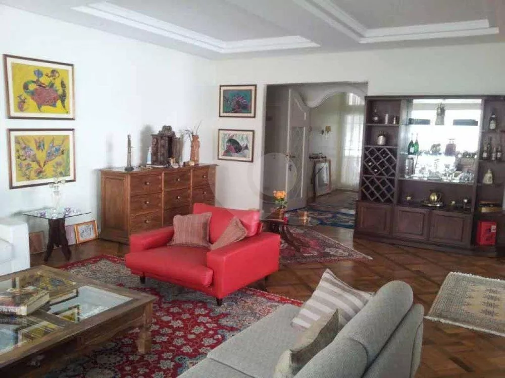 Apartamento à venda com 3 quartos, 350m² - Foto 1