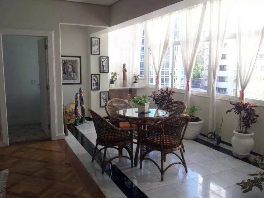 Apartamento à venda com 3 quartos, 350m² - Foto 2