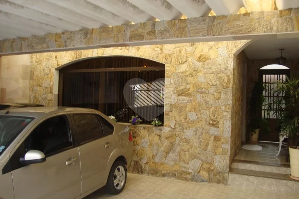 Sobrado à venda com 3 quartos, 121m² - Foto 1