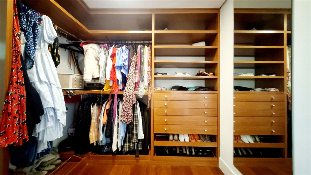 Casa, 5 quartos, 3030 m² - Foto 3