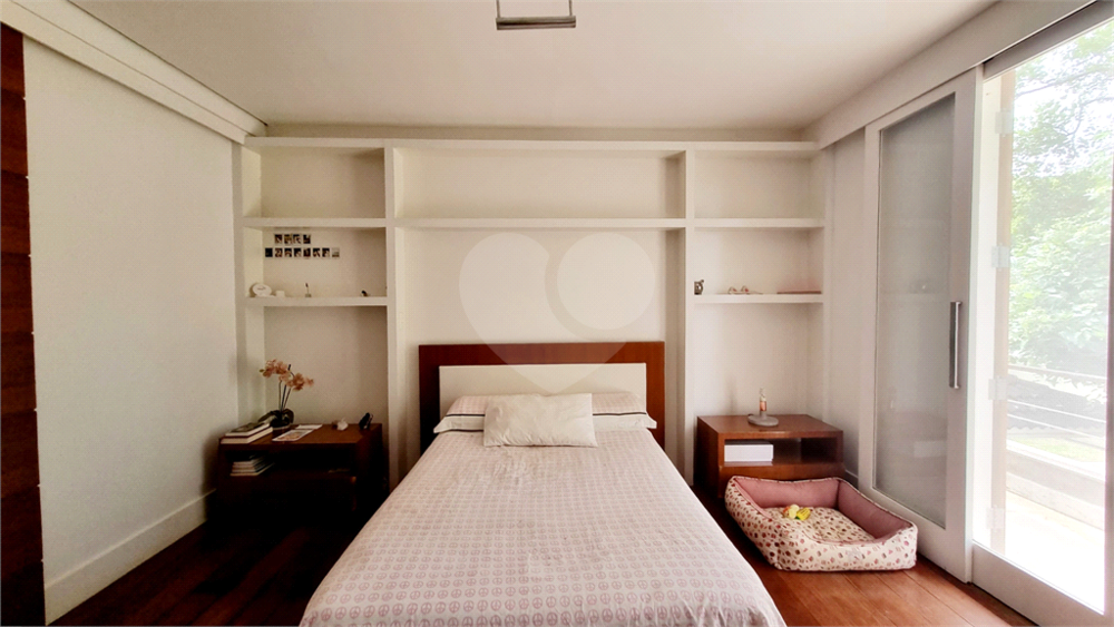 Casa, 5 quartos, 3030 m² - Foto 2