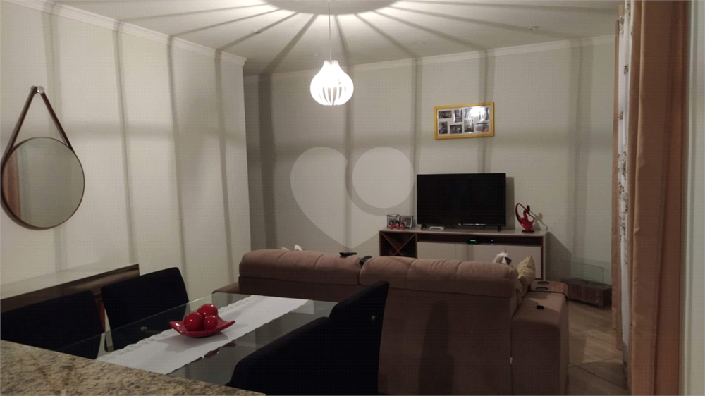 Casa de Condomínio à venda com 3 quartos, 200m² - Foto 2