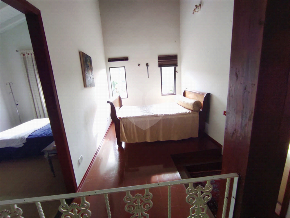 Sobrado à venda com 3 quartos, 480m² - Foto 2