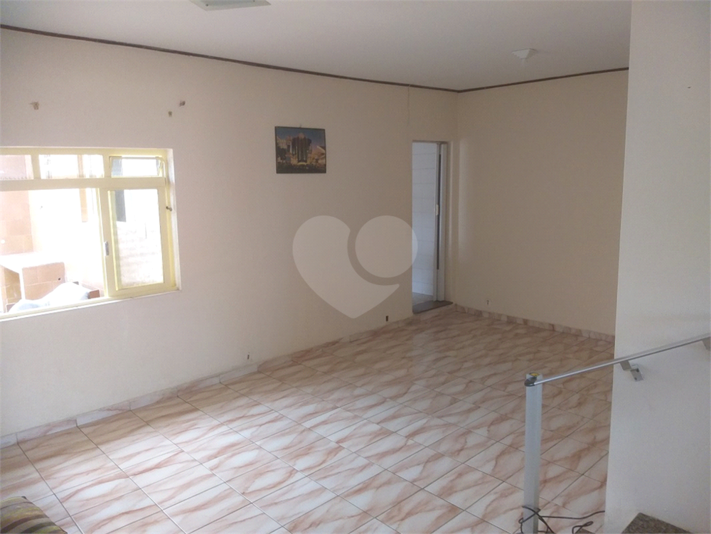 Casa, 2 quartos, 248 m² - Foto 3