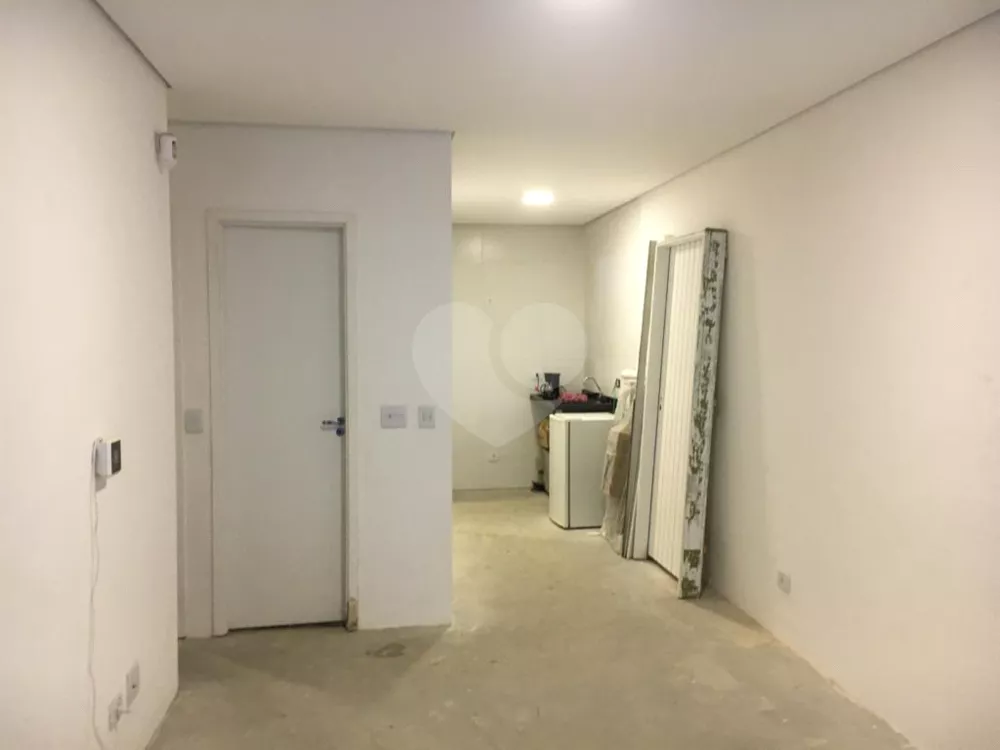 Apartamento à venda com 2 quartos, 40m² - Foto 11