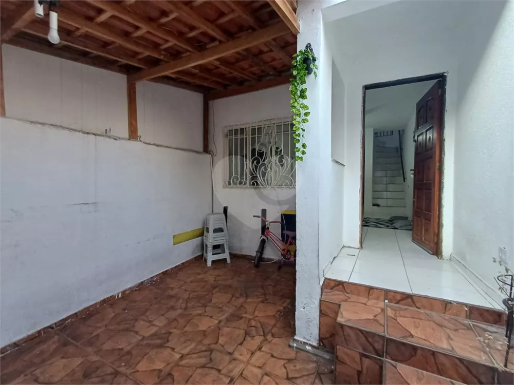 Sobrado à venda com 2 quartos, 89m² - Foto 3