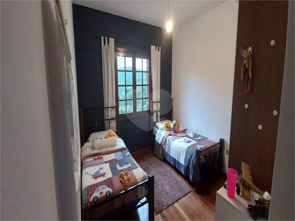 Casa de Condomínio à venda com 4 quartos, 428m² - Foto 2