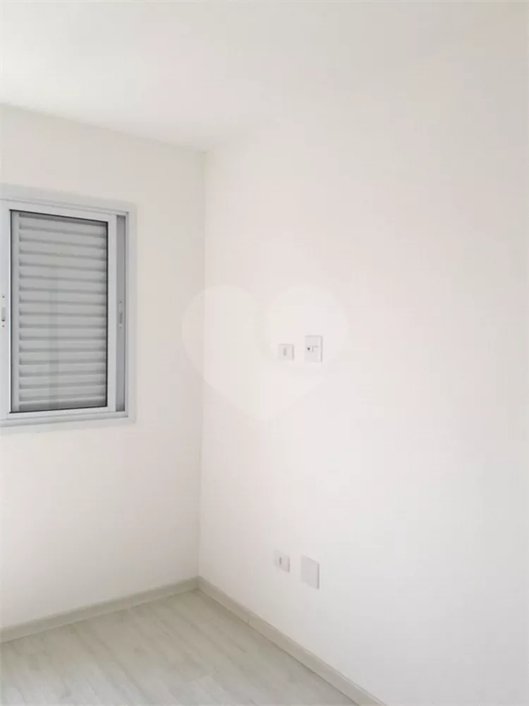 Apartamento à venda com 2 quartos, 42m² - Foto 4