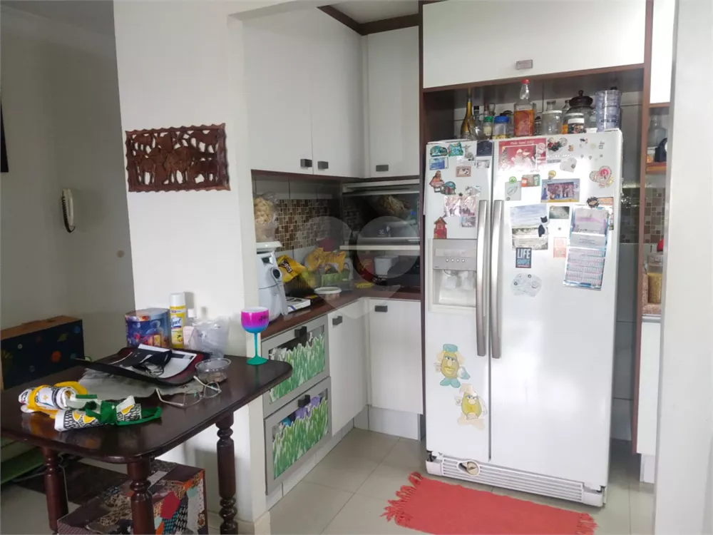 Apartamento à venda com 3 quartos, 80m² - Foto 3