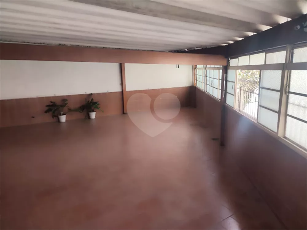 Sobrado à venda com 2 quartos, 320m² - Foto 10