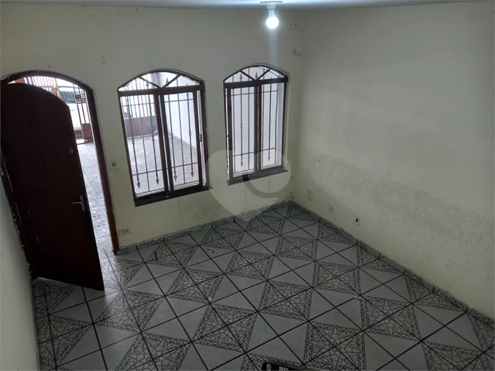 Sobrado à venda com 3 quartos, 75m² - Foto 1