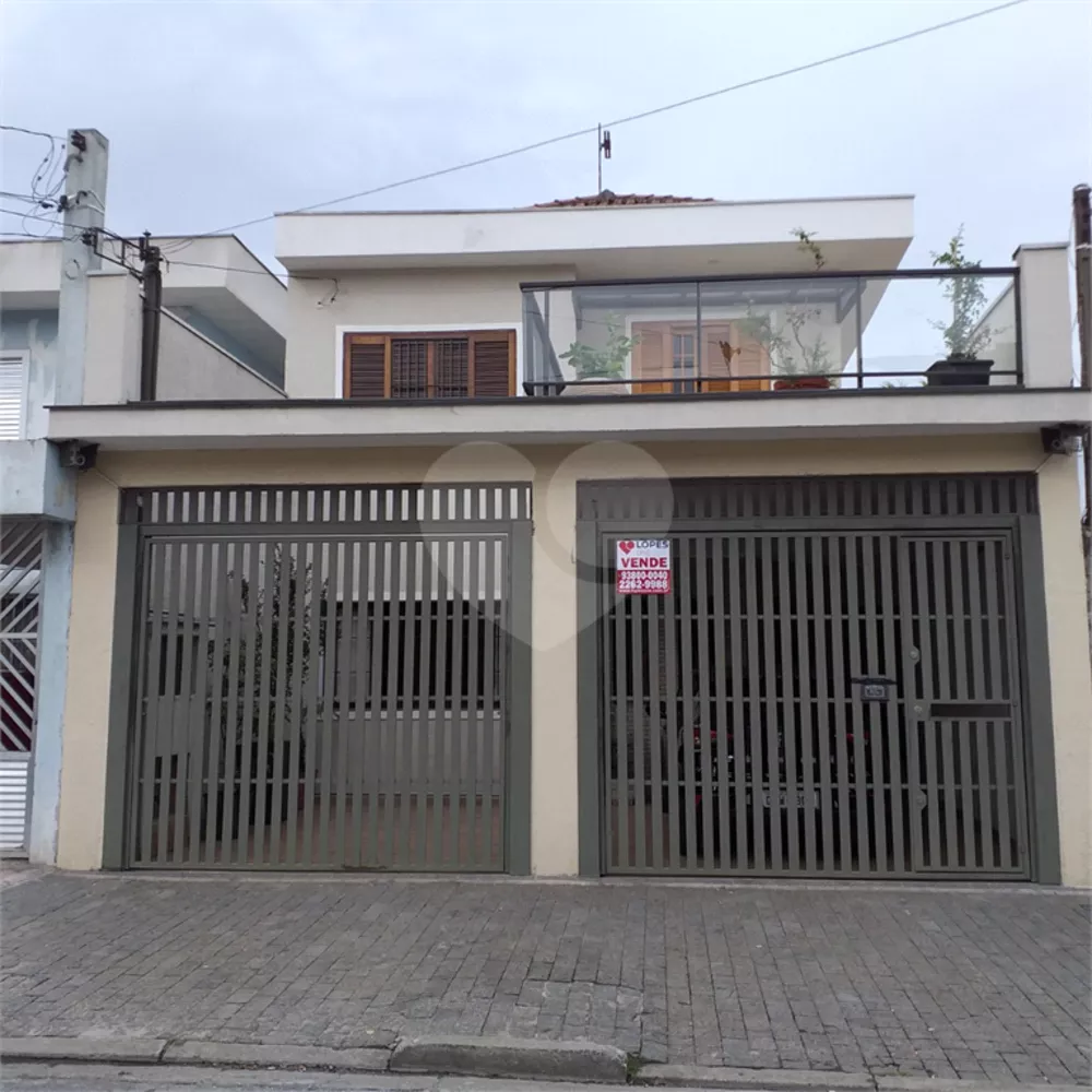 Sobrado à venda com 3 quartos, 180m² - Foto 1