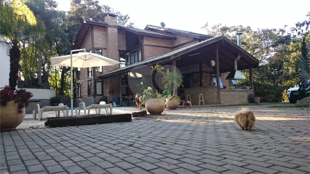 Sobrado, 3 quartos, 1400 m² - Foto 1