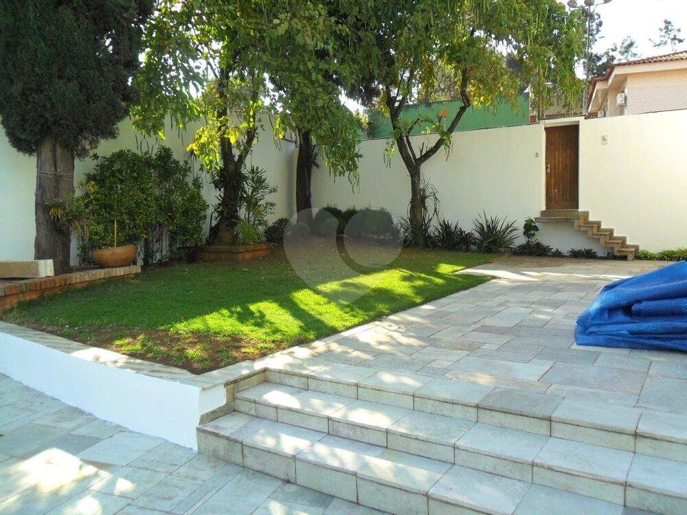 Sobrado à venda com 4 quartos, 556m² - Foto 4