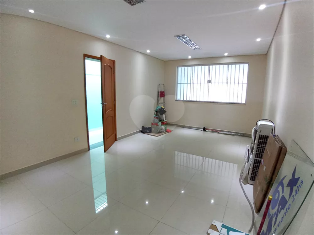 Sobrado à venda com 3 quartos, 297m² - Foto 4