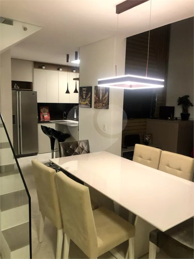 Apartamento à venda com 2 quartos, 64m² - Foto 1