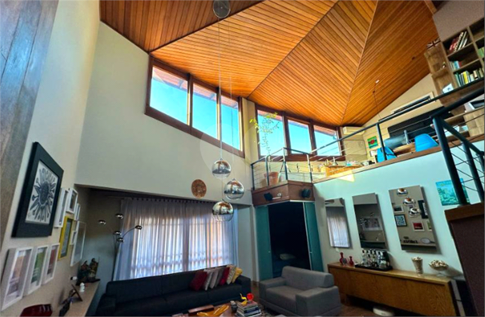 Casa, 4 quartos, 295 m² - Foto 1