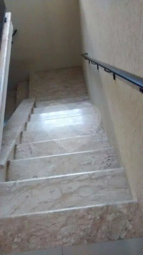 Sobrado à venda com 3 quartos, 200m² - Foto 12