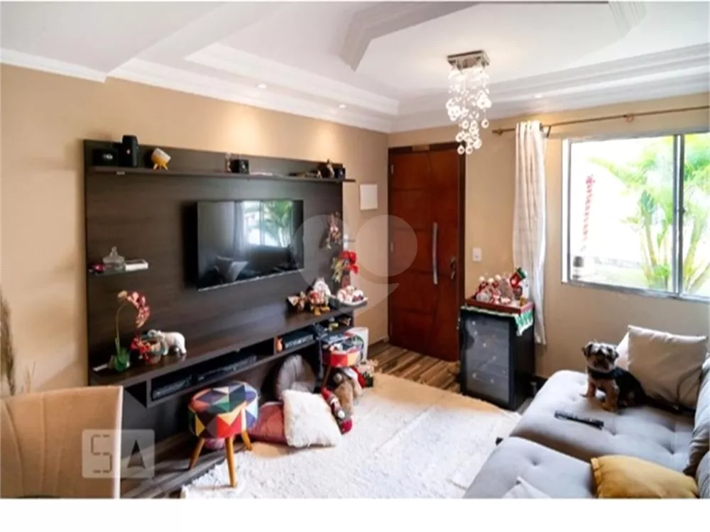 Apartamento à venda com 2 quartos, 70m² - Foto 3