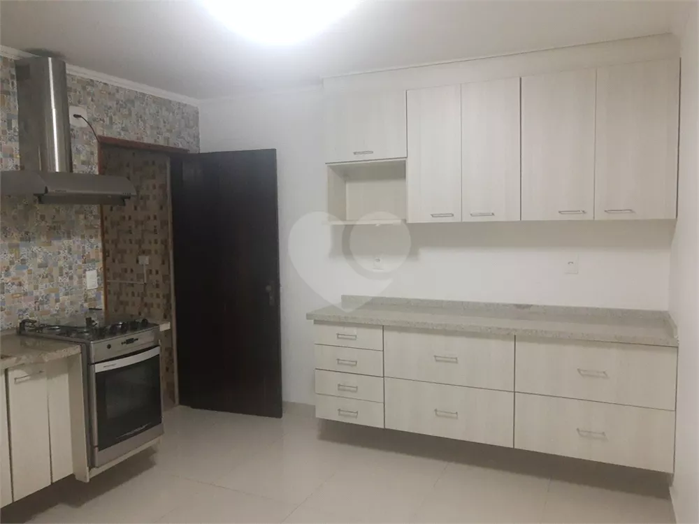 Sobrado à venda com 3 quartos, 250m² - Foto 7