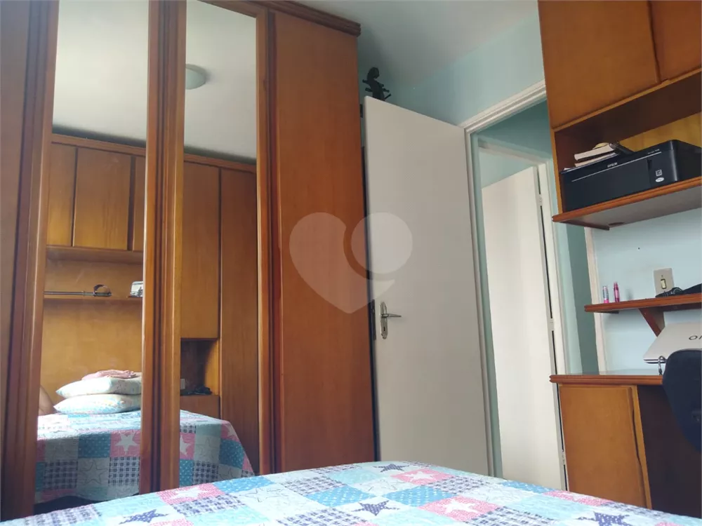 Apartamento à venda com 2 quartos, 48m² - Foto 25