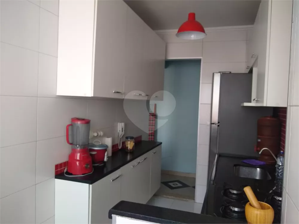 Apartamento à venda com 2 quartos, 48m² - Foto 12