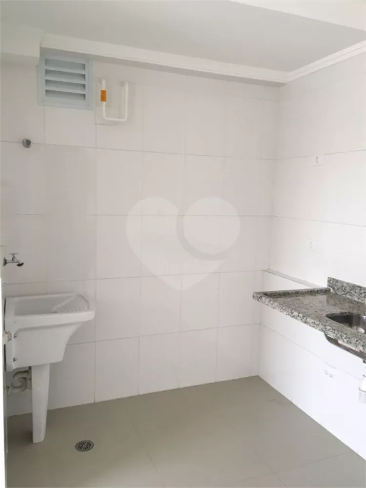 Apartamento à venda e aluguel com 1 quarto, 33m² - Foto 1