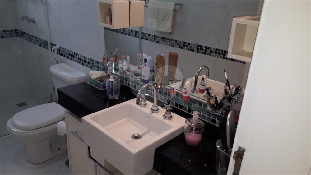 Sobrado à venda com 3 quartos, 352m² - Foto 14