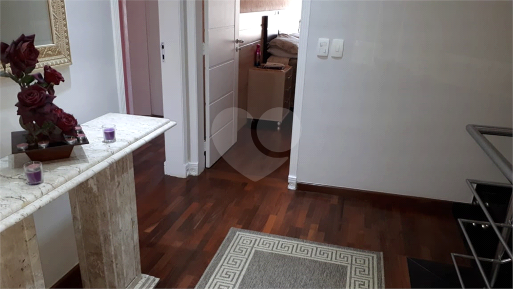 Sobrado à venda com 3 quartos, 352m² - Foto 8