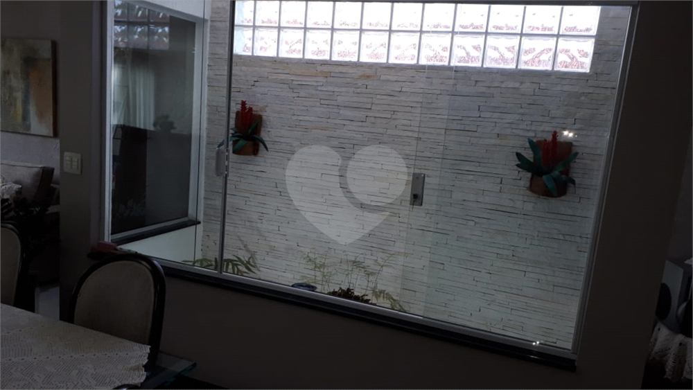 Sobrado à venda com 3 quartos, 352m² - Foto 3