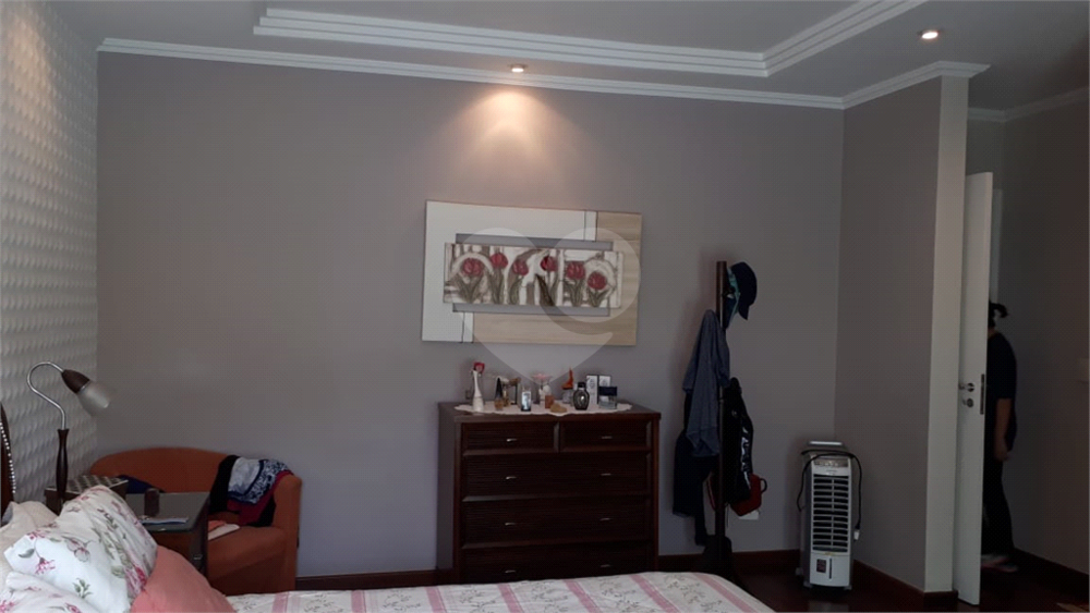 Sobrado à venda com 3 quartos, 352m² - Foto 10