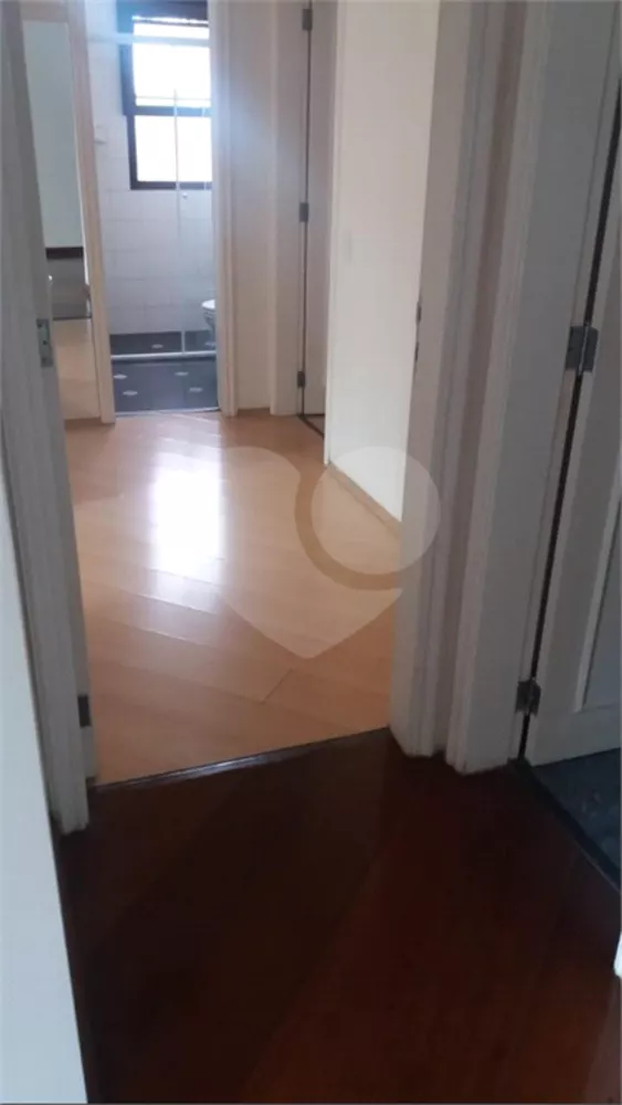 Apartamento à venda com 3 quartos, 128m² - Foto 1