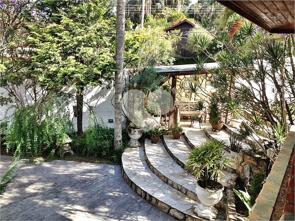 Casa de Condomínio à venda com 4 quartos, 500m² - Foto 2