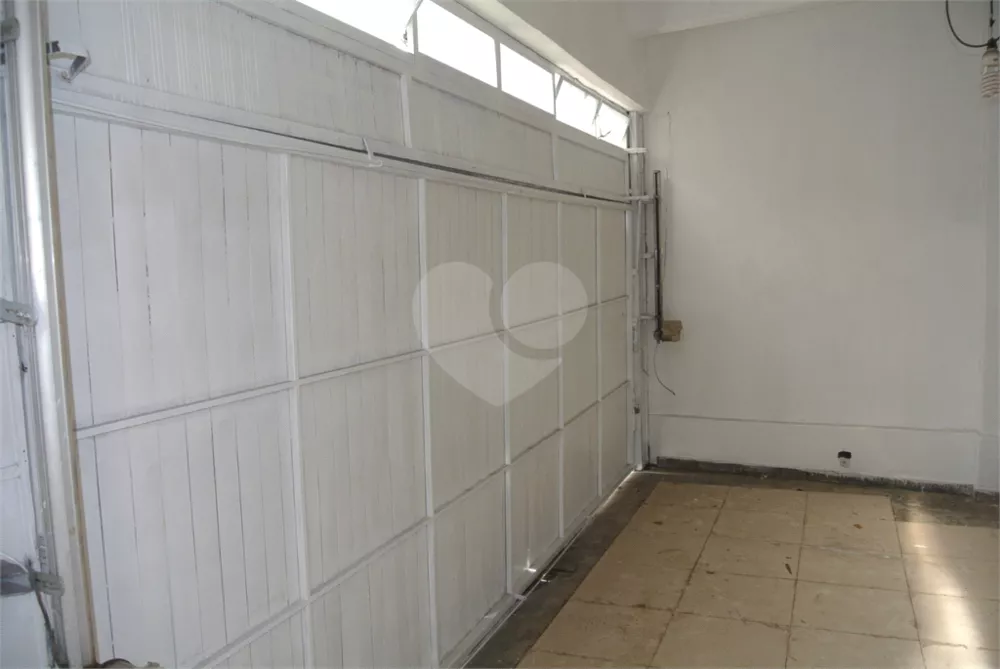 Casa à venda e aluguel com 3 quartos, 204m² - Foto 4