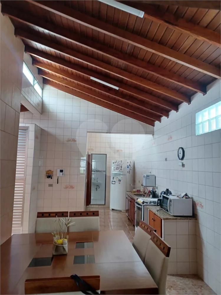 Casa à venda com 3 quartos, 117m² - Foto 3